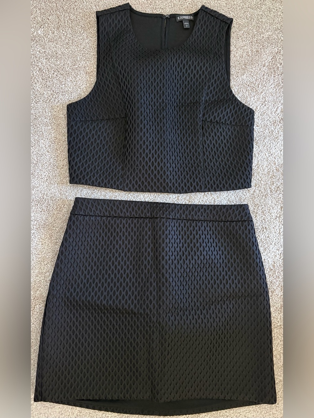 Express Black Textured Pencil Skirt and Crop Top - Sleek Diamond Pattern